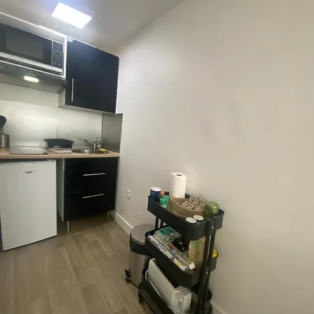 Studio - Proche vieux marché Apartamento *
